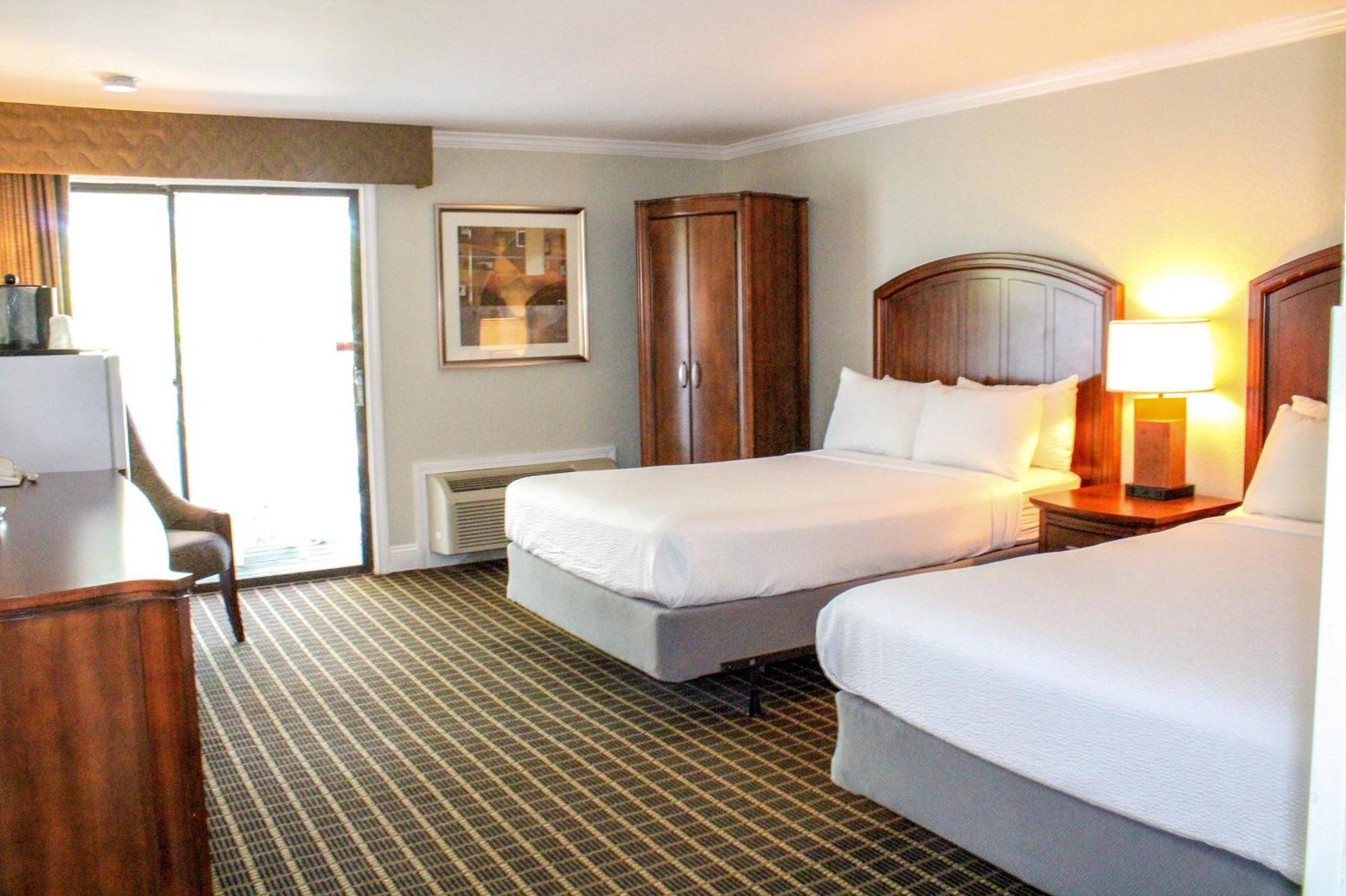 Cape Cod Irish Village - The Emerald Resort Barnstable Eksteriør billede